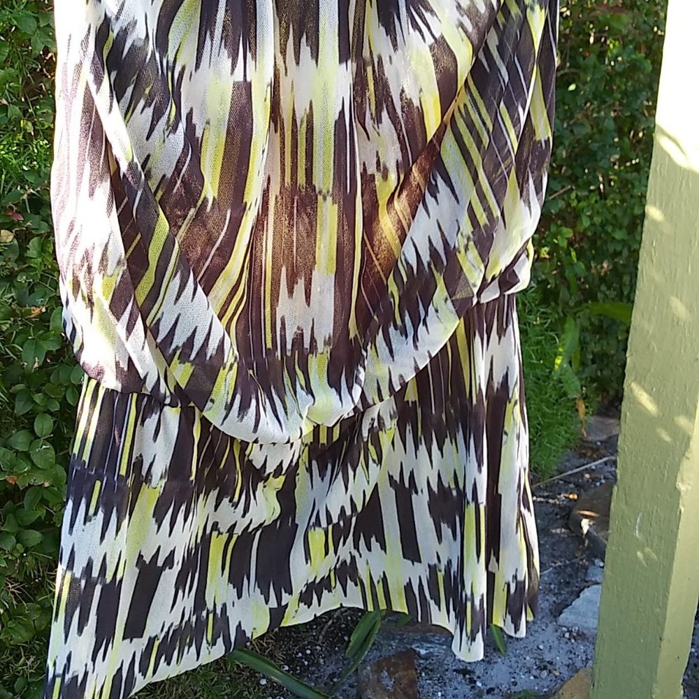 Mora Girls 1 piece skirt/halter jumper - Picture 9 of 13
